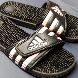 Adidas Adissage sandal